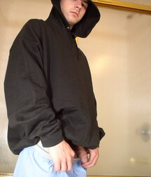 Wetting with friends 5f8c8819dd2ed.jpg