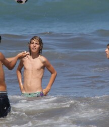 Boys of summer sun 5f8db62f84989.jpg