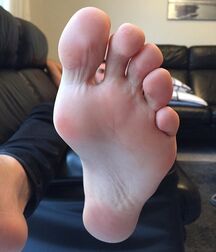 Soft soles 5f8e1ed75b3f3.jpg