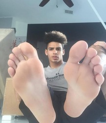 Soft soles 5f8e1ee643472.jpg