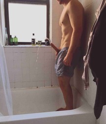 Golden showers 5f8f08d8d15e9.jpg
