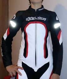 Riding bikes and horses 5f8f18860dfcc.jpg
