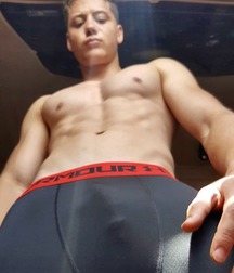 Starring at twinks beauty 5f9097e165996.jpg