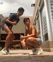 Starring at twinks beauty 5f9097e998bfa.jpg