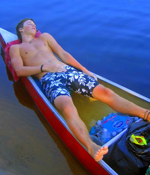 Cool boys on vacation 5f91cda712a65.jpg