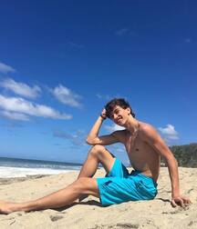Cuties and beauties 5f91f5c5305b0.jpg