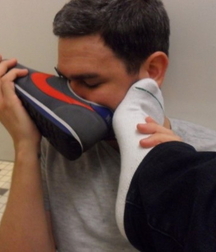Boys amazing smelly feet 5f945a90758fc.jpg