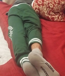 Boys amazing smelly feet 5f945aff63017.jpg