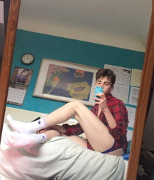 Boys amazing smelly feet 5f945b174ab03.jpg