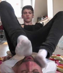 Boys amazing smelly feet 5f945b2c7cdc1.jpg