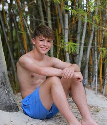 Barefoot boys 3 5f9499d7de002.jpg