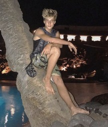 Barefoot boys 3 5f9499e3148d2.jpg