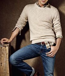 Booted hunks 2 5f949e89dc403.jpg