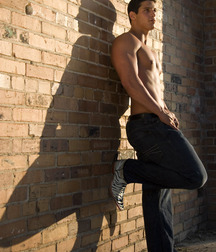 Booted hunks 2 5f949e9f3d12c.jpg