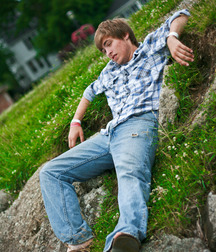 Barefoot and flip flops 5f94ba05ac3c7.jpg