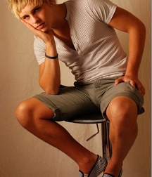 Blondes are pure beauty 5f9593673386d.jpg