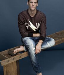 Jeansboys barefoot 5f95b1733bfc2.jpg