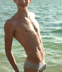 Beautiful model teens at beach 5f970d5784f70.jpg