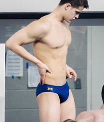 Twinks in leather and sportsgear 5f97308e6f908.jpg