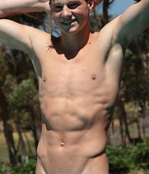 Twinks in leather and sportsgear 5f9730925adad.jpg