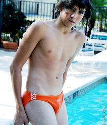 Twinks in leather and sportsgear 5f9730ce3838c.jpg