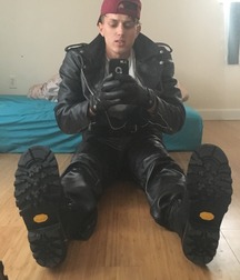 Leather and perfect bodies 5f973d646283d.jpg