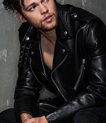 Leather and perfect bodies 5f973d7f5e639.jpg