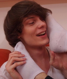 Worship a friends feet 5f99b7c25d7f2.jpg