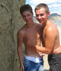 Beautiful neighbor boys 3 5f9ac6a50e63f.jpg