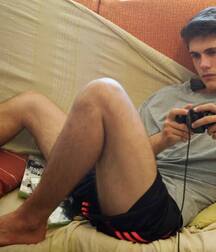 Guys in shorts 5f9acfab8353c.jpg