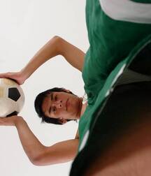Guys in shorts 5f9acfaeb4688.jpg