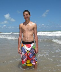 Shirtless boys stunning bodies 5f9b2b0c8f6e0.jpg