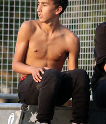 Shirtless boys stunning bodies 5f9b2b4204bb4.jpg