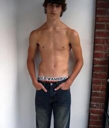Shirtless boys stunning bodies 5f9b2b4f1f33e.jpg