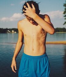 Shirtless boys stunning bodies 5f9b2b5cc3d85.jpg