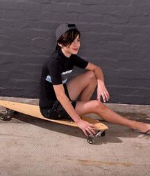 Twinks barefoot 5f9ebc5c469ee.jpg