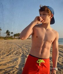 Beautiful twink bodies 5f9ebe42a7270.jpg