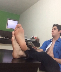 Wanna suck some toes 5f9ed5a084ed4.jpg
