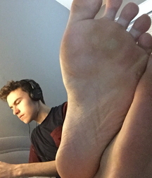 Wanna suck some toes 5f9ed5e49f46d.jpg