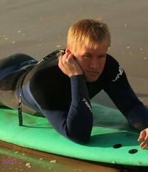Surfers and divers 5f9f313d7587f.jpg