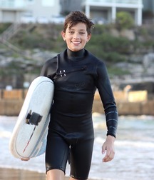 Surfers and divers 5f9f314f24a15.jpg