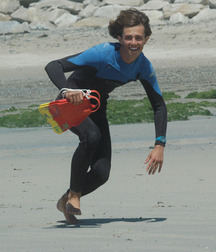 Surfers and divers 5f9f315d4336b.jpg
