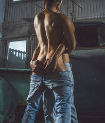 Young Adonis 5fa0589f0b6e1.jpg