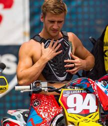 Motobikers 2 5fa0ad6088197.jpg
