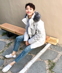 Handsome 5fa1945753336.jpg