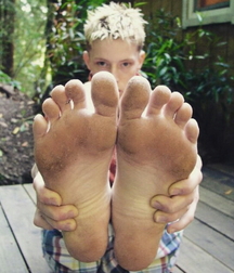Worship teen boys feet 5fa196c3d8b77.jpg