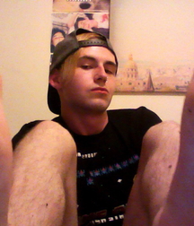 Worship teen boys feet 5fa196ec2bfe4.jpg