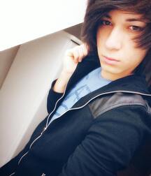 EMOs 5fa31f73ebd2f.jpg