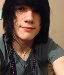 EMOs 5fa31fa956ede.jpg