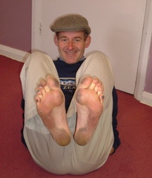 Who will clean these dirty feet 5fa3448d300bc.jpg